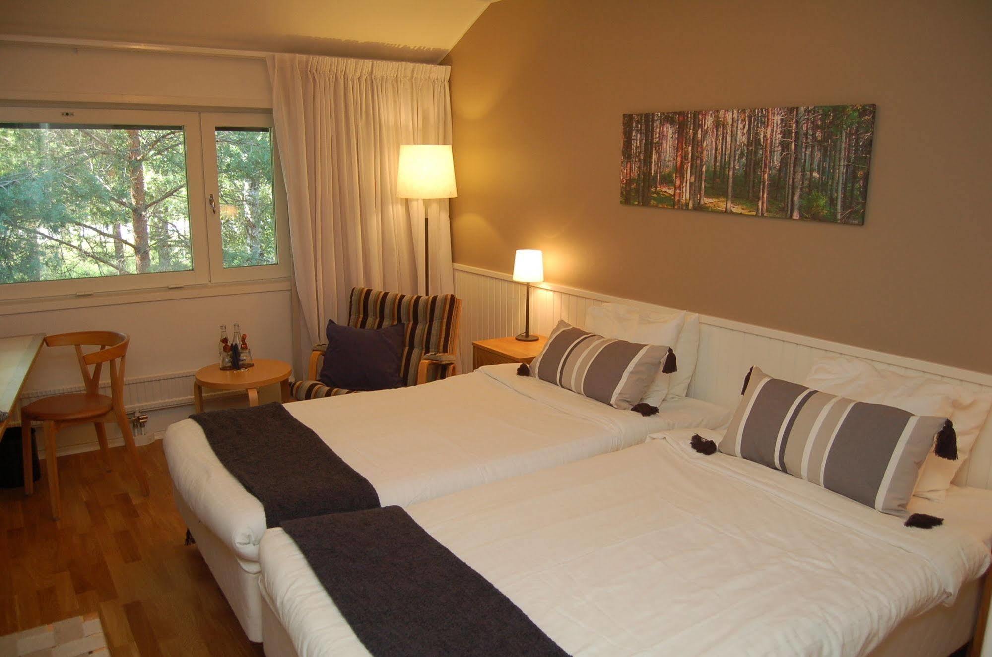 Djuroenaeset Hotell & Konferens Djurhamn المظهر الخارجي الصورة